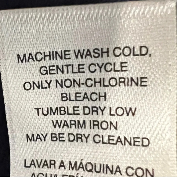 Weekends by Chicos Navy Open Drape Front Long Sleeved Cardigan. Size 3. - Picture 11 of 14